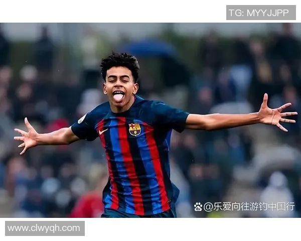 足球明星的职业发展之路:从青训到巅峰的奋斗与挑战 足球明星的职业发展之路:从青训到巅峰的奋斗与挑战